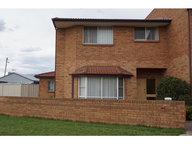 4/72 Lagoon Street, Goulburn NSW 2580