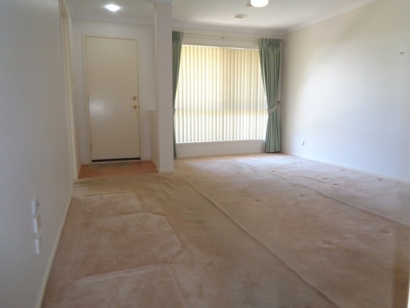 12 Dimitri Street, Goulburn NSW 2580