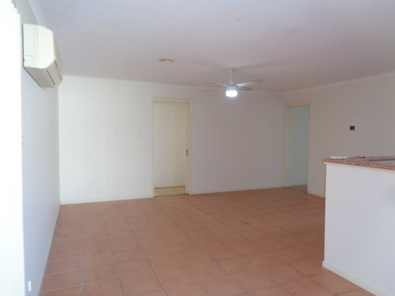 12 Dimitri Street, Goulburn NSW 2580