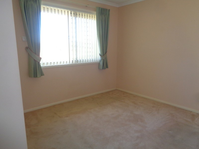 12 Dimitri Street, Goulburn NSW 2580