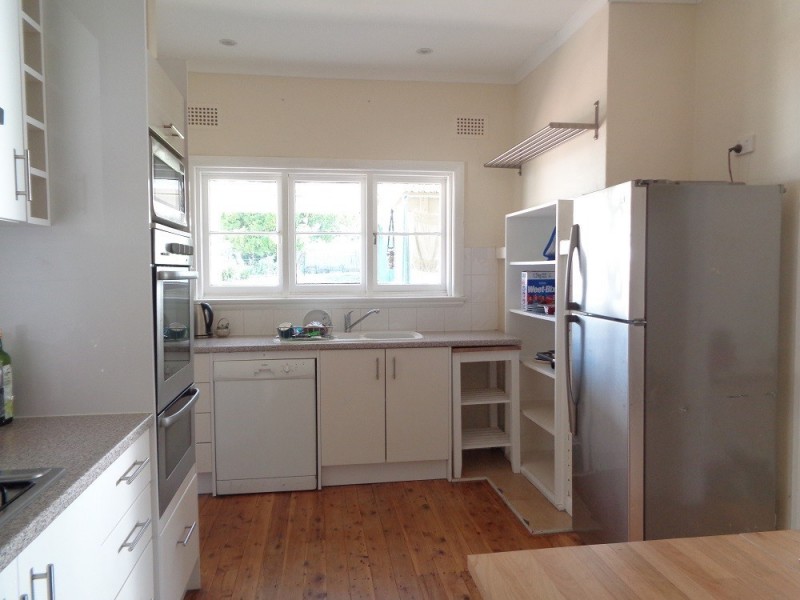 252 Combermere Street, Goulburn NSW 2580