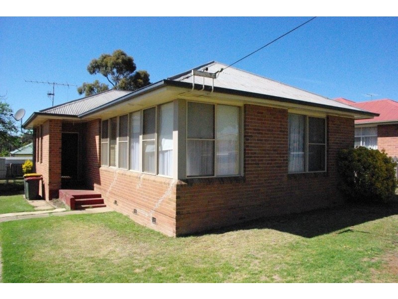 27 Hume Street, Goulburn NSW 2580
