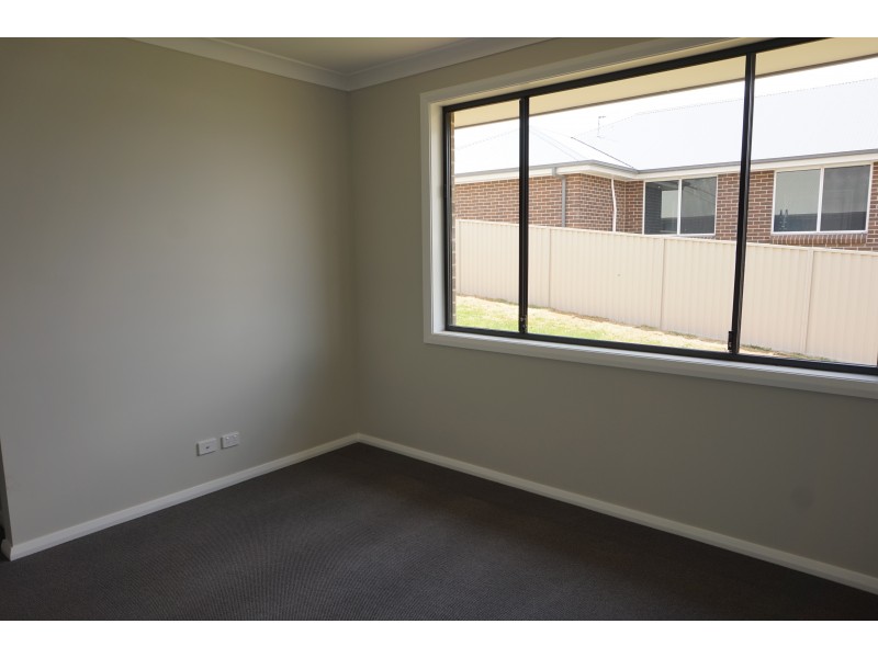 57 Kidd Circuit, Goulburn NSW 2580