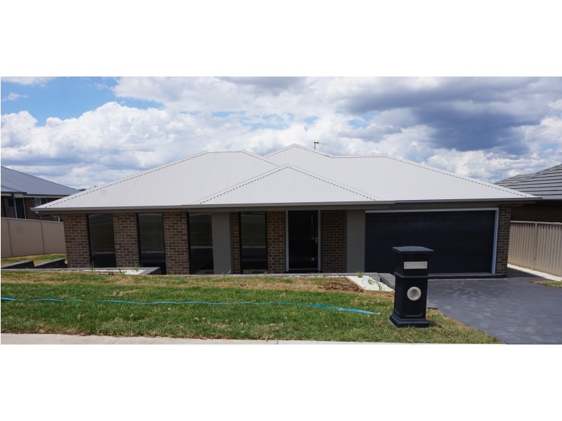 57 Kidd Circuit, Goulburn NSW 2580