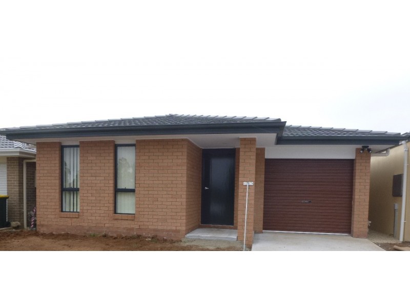 54 Gourock Avenue, Goulburn NSW 2580