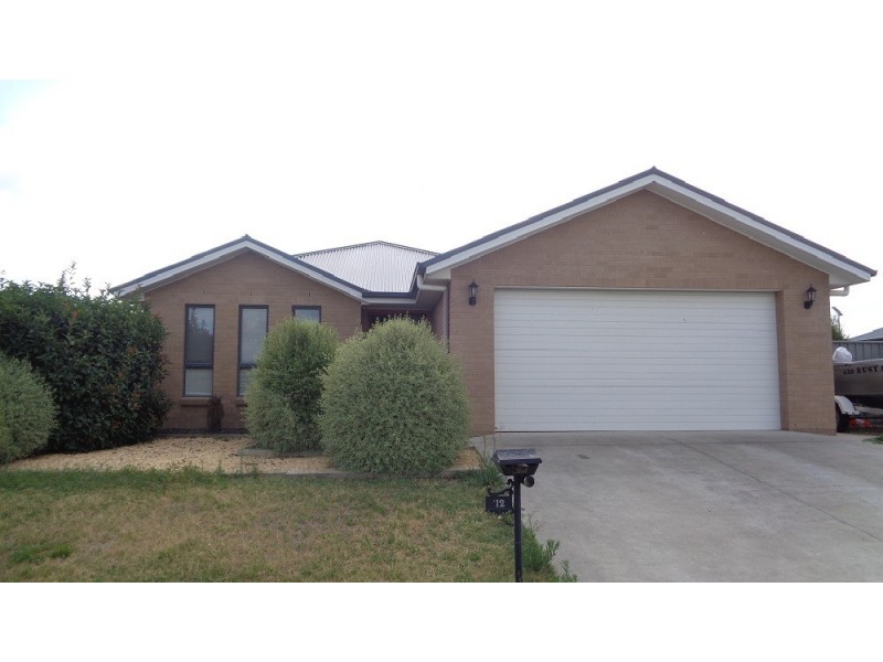 12 St Aubyn Road, Goulburn NSW 2580