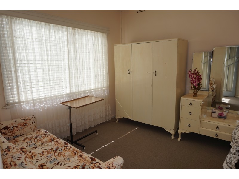 4 Godfrey Street, Goulburn NSW 2580