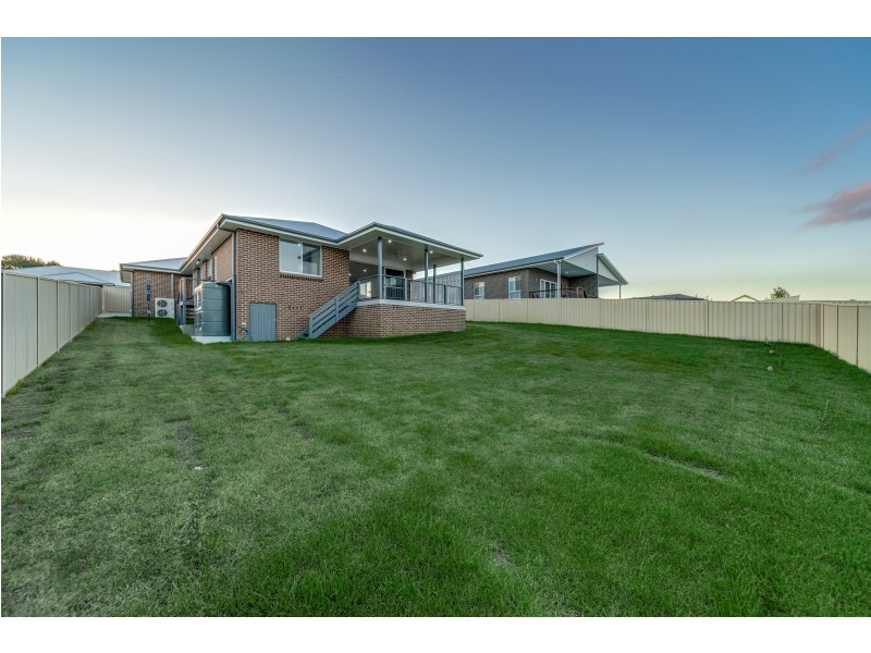 55 Kidd Circuit, Goulburn NSW 2580