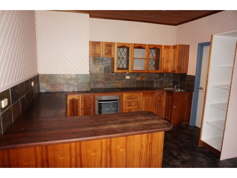 17 Princes Avenue, Goulburn NSW 2580