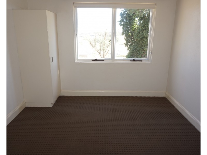 22/8 Ben Street, Goulburn NSW 2580