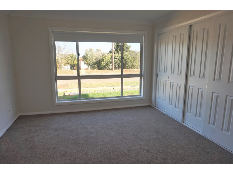 50 Gourock Avenue, Goulburn NSW 2580