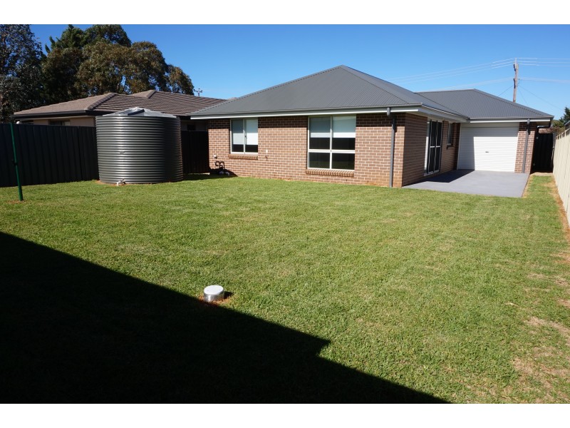 50 Gourock Avenue, Goulburn NSW 2580
