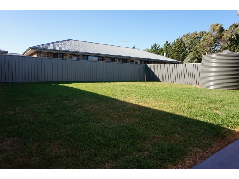 50 Gourock Avenue, Goulburn NSW 2580