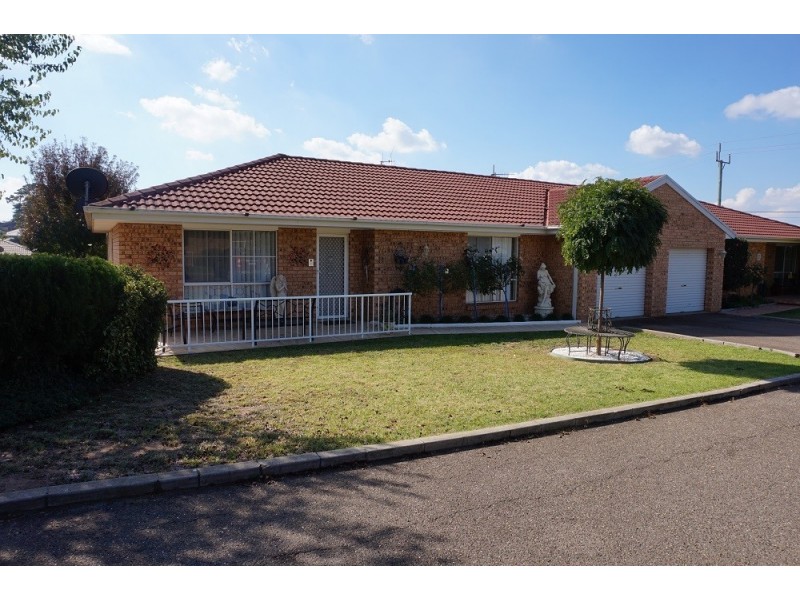 7/114 Gibson Street, Goulburn NSW 2580