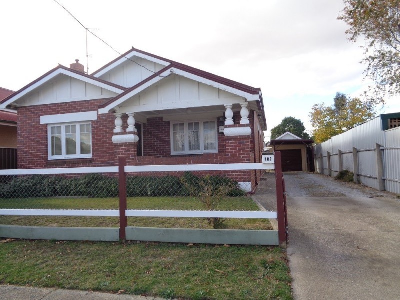 109 Clinton Street, Goulburn NSW 2580