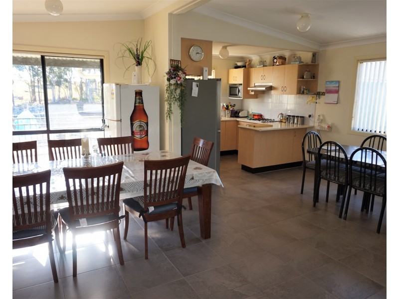 127 Blakes Boulevard, BUNGONIA, via, Goulburn NSW 2580