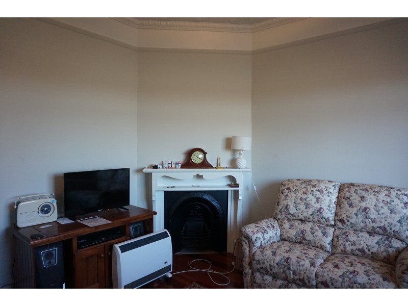 10 Upper Sterne Street, Goulburn NSW 2580