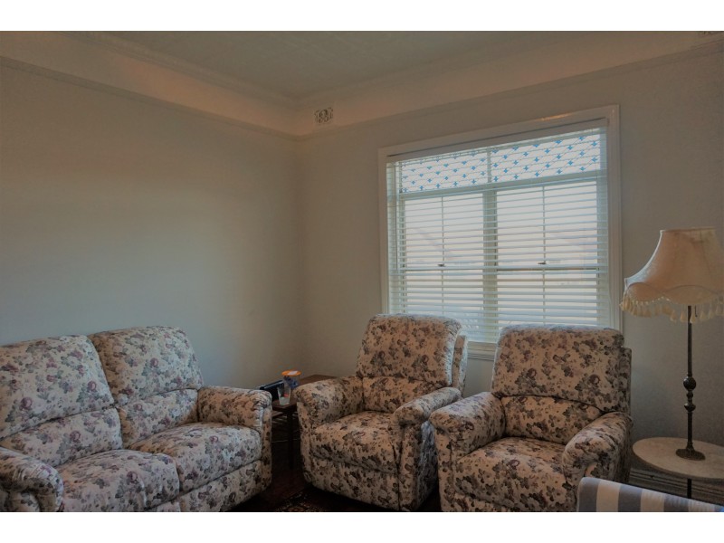 10 Upper Sterne Street, Goulburn NSW 2580