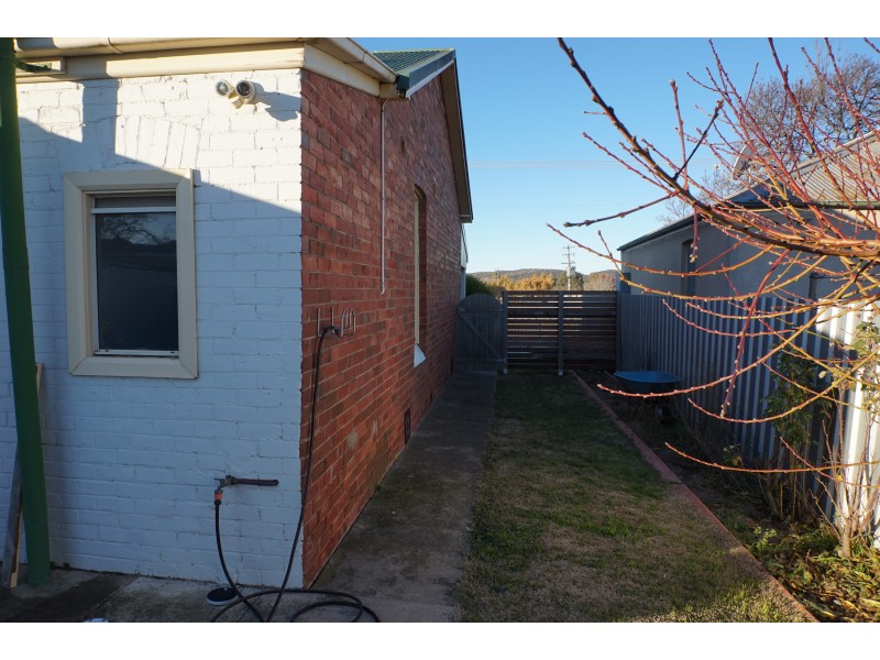 10 Upper Sterne Street, Goulburn NSW 2580