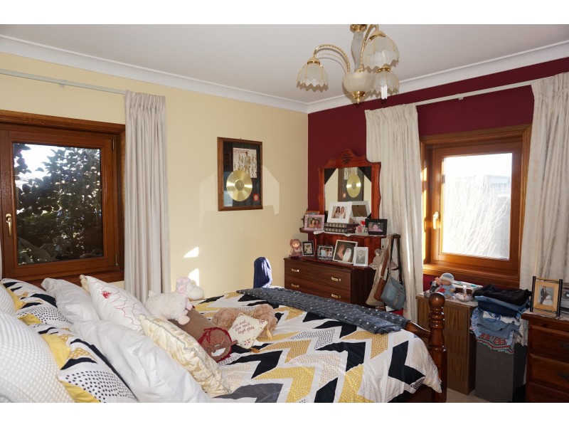 97 Albert Street, Goulburn NSW 2580
