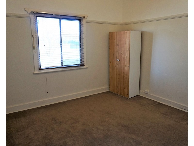 11a Park Street, Goulburn NSW 2580