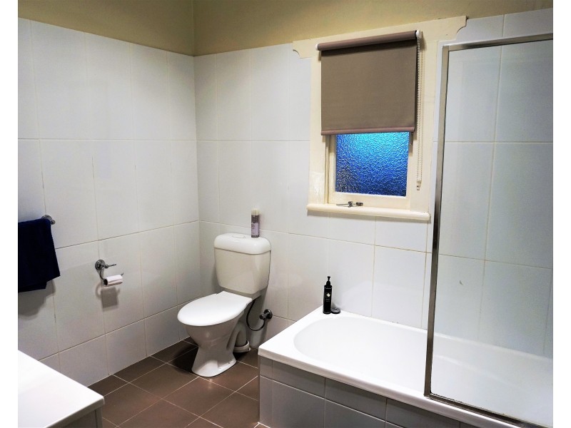 11a Park Street, Goulburn NSW 2580