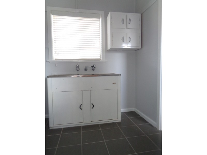 4 Godfrey Street, Goulburn NSW 2580