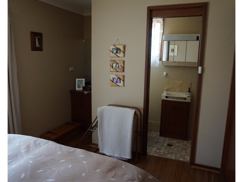 49 Gilmore Street, Goulburn NSW 2580