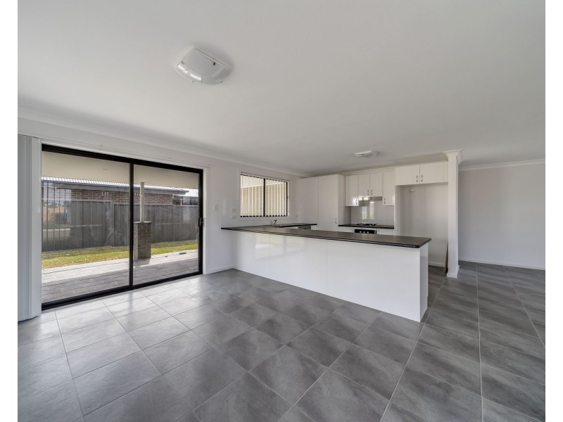 3 Huxtable Place, Goulburn NSW 2580