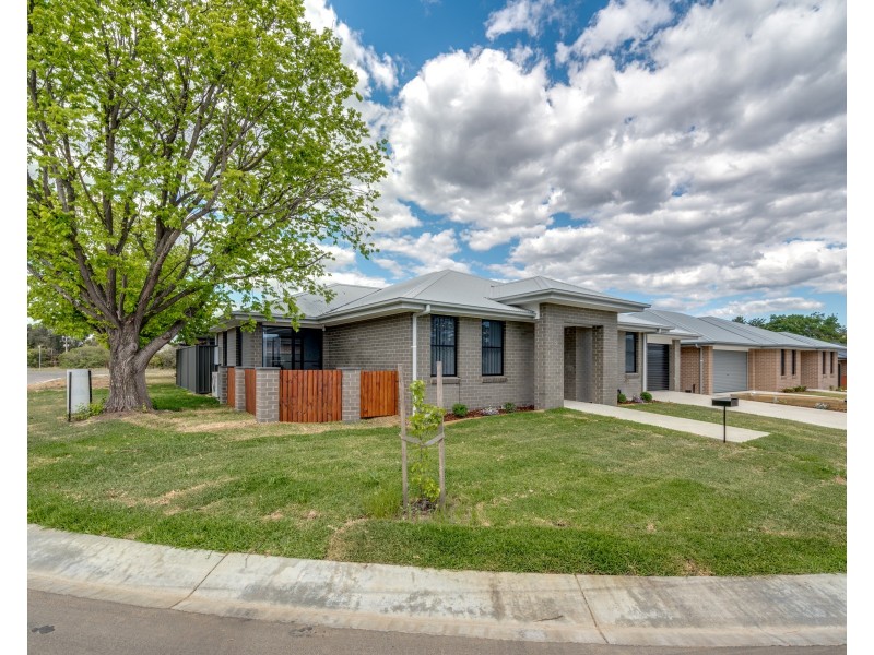 3 Huxtable Place, Goulburn NSW 2580