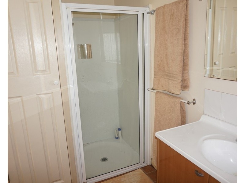 166 Clinton Street, Goulburn NSW 2580