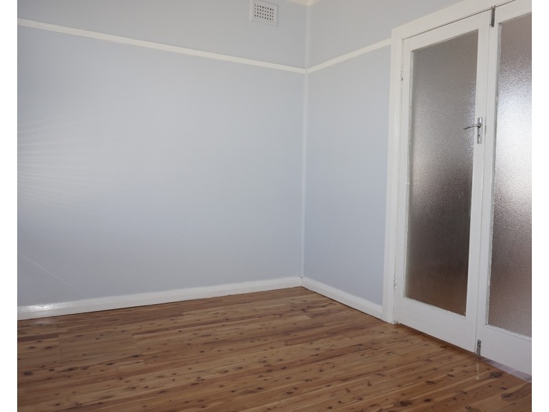 13 Princes Avenue, Goulburn NSW 2580