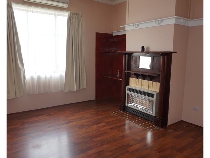 15 Ruby Street, Goulburn NSW 2580