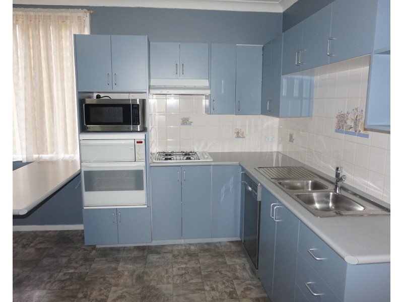 15 Ruby Street, Goulburn NSW 2580