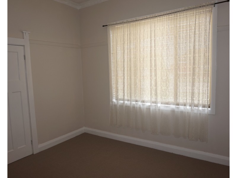 15 Ruby Street, Goulburn NSW 2580