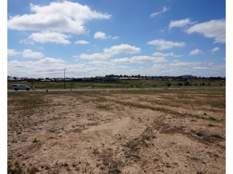 59 Quiberon Way, Goulburn NSW 2580