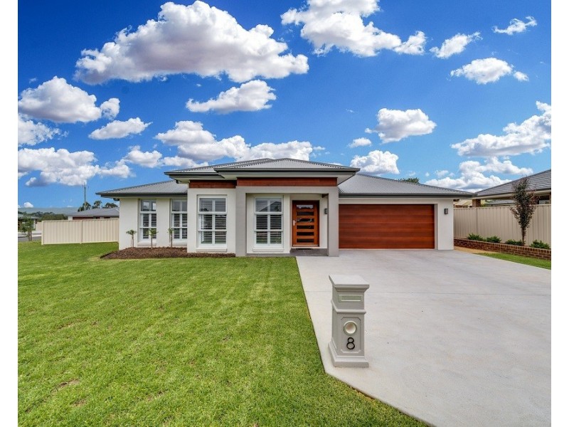 8 Straker Road, Goulburn NSW 2580