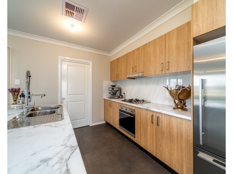 8 Straker Road, Goulburn NSW 2580