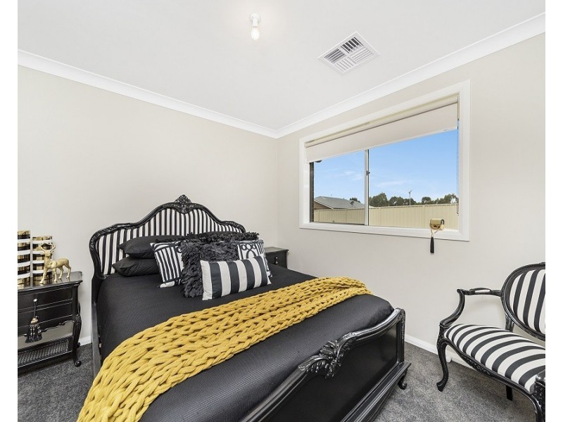 8 Straker Road, Goulburn NSW 2580