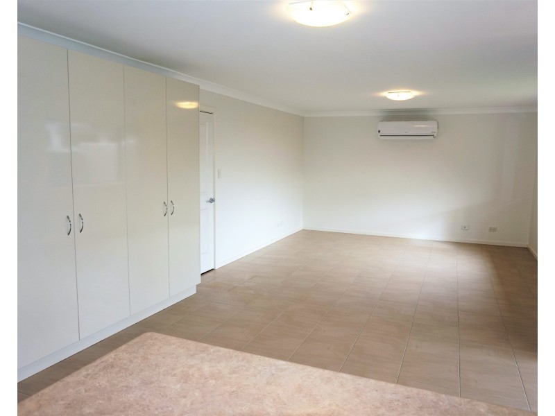 7 Huxtable Place, Goulburn NSW 2580