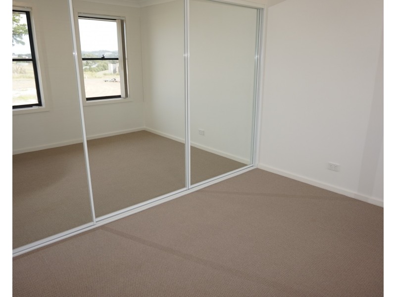 7 Huxtable Place, Goulburn NSW 2580