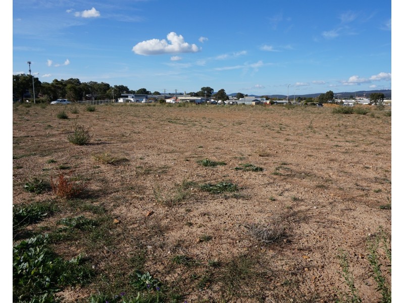 16 Theatre Drive, Goulburn NSW 2580