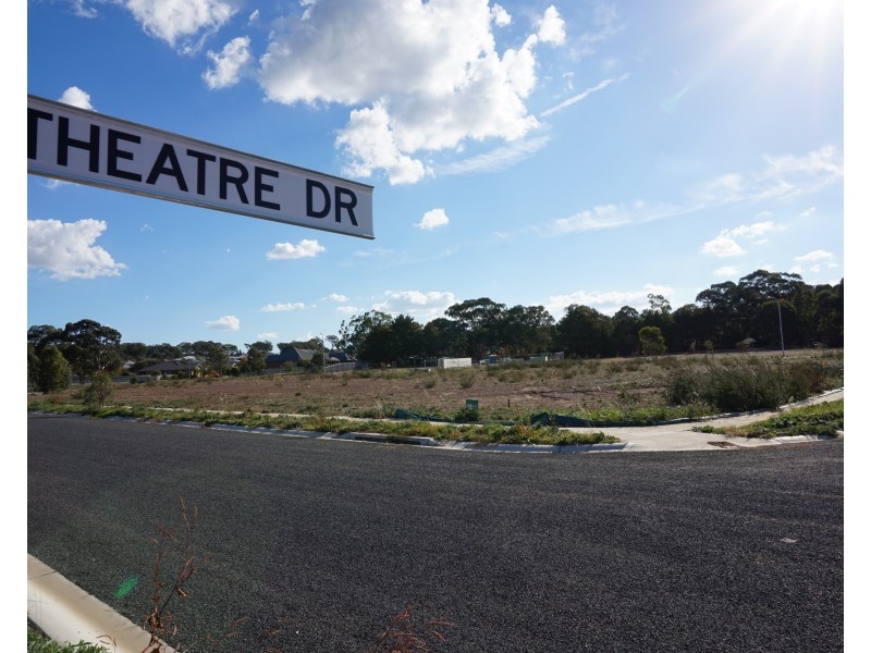 16 Theatre Drive, Goulburn NSW 2580