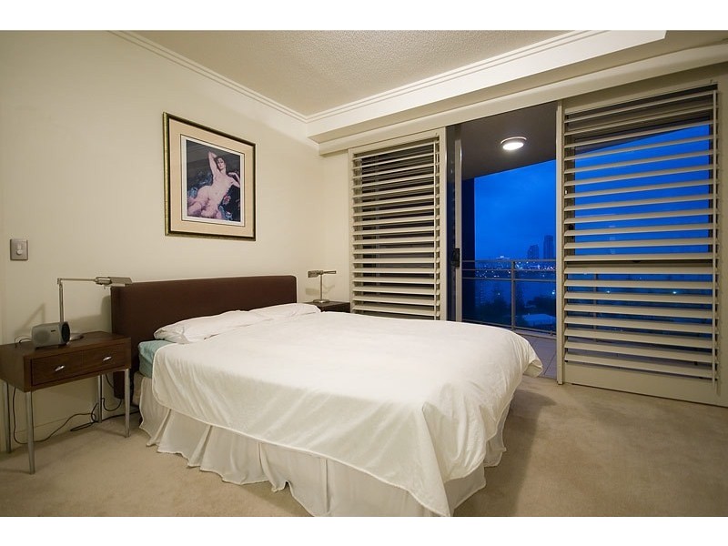 2094/1 LENNIE AVENUE, Main Beach QLD 4217