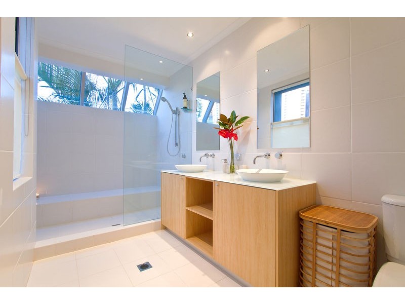 Lot 2, 44 WOODROFFE AVENUE, Main Beach QLD 4217