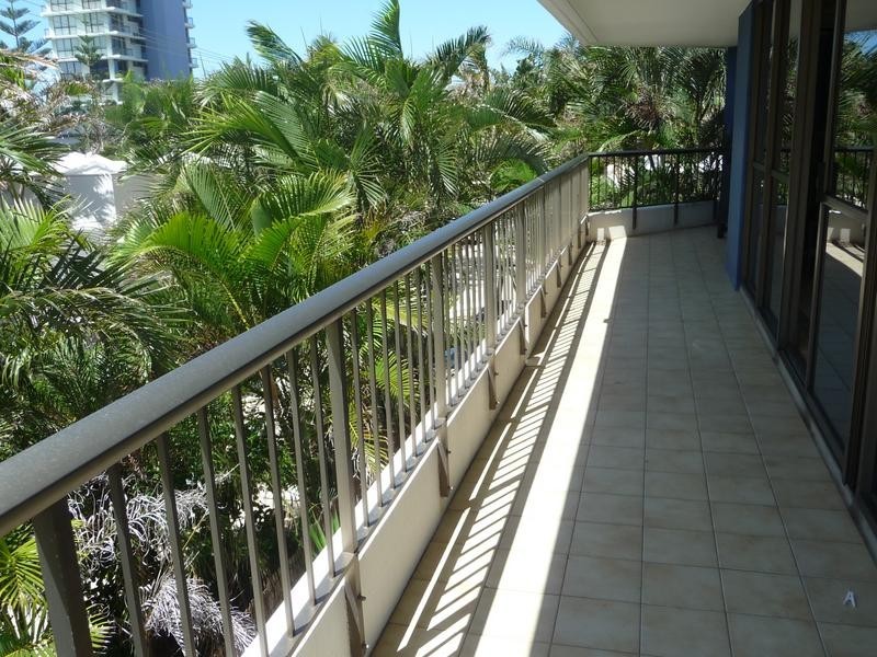 7/3554 MAIN BEACH PDE, Main Beach QLD 4217