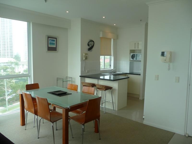 510/5 WOODROFFE AVENUE, Main Beach QLD 4217