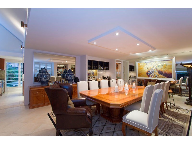 46-48 PEAK AVENUE, Main Beach QLD 4217