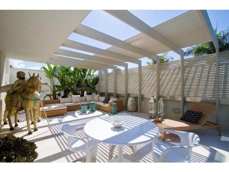 46-48 PEAK AVENUE, Main Beach QLD 4217