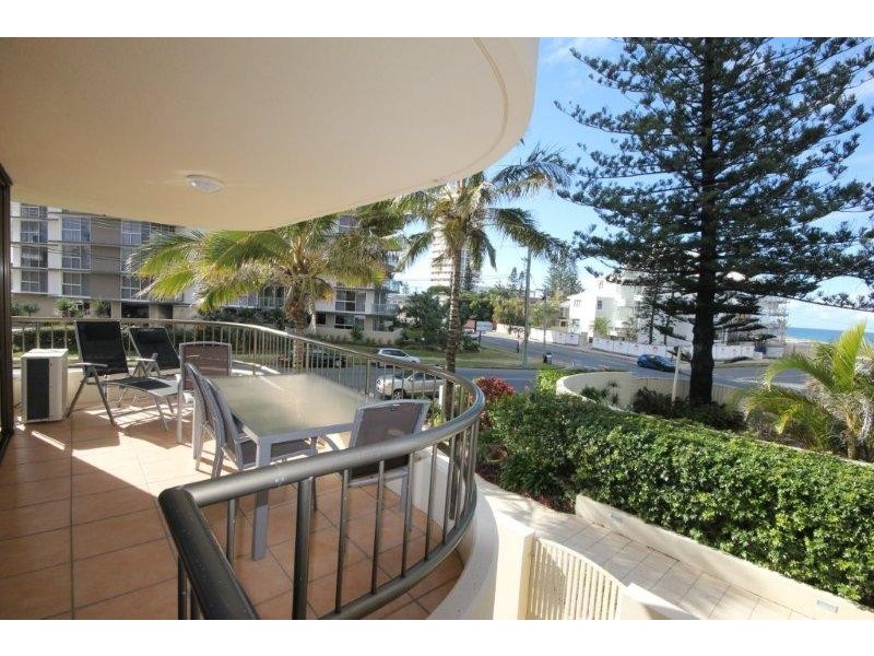 4/3532 MAIN BEACH PARADE, Main Beach QLD 4217